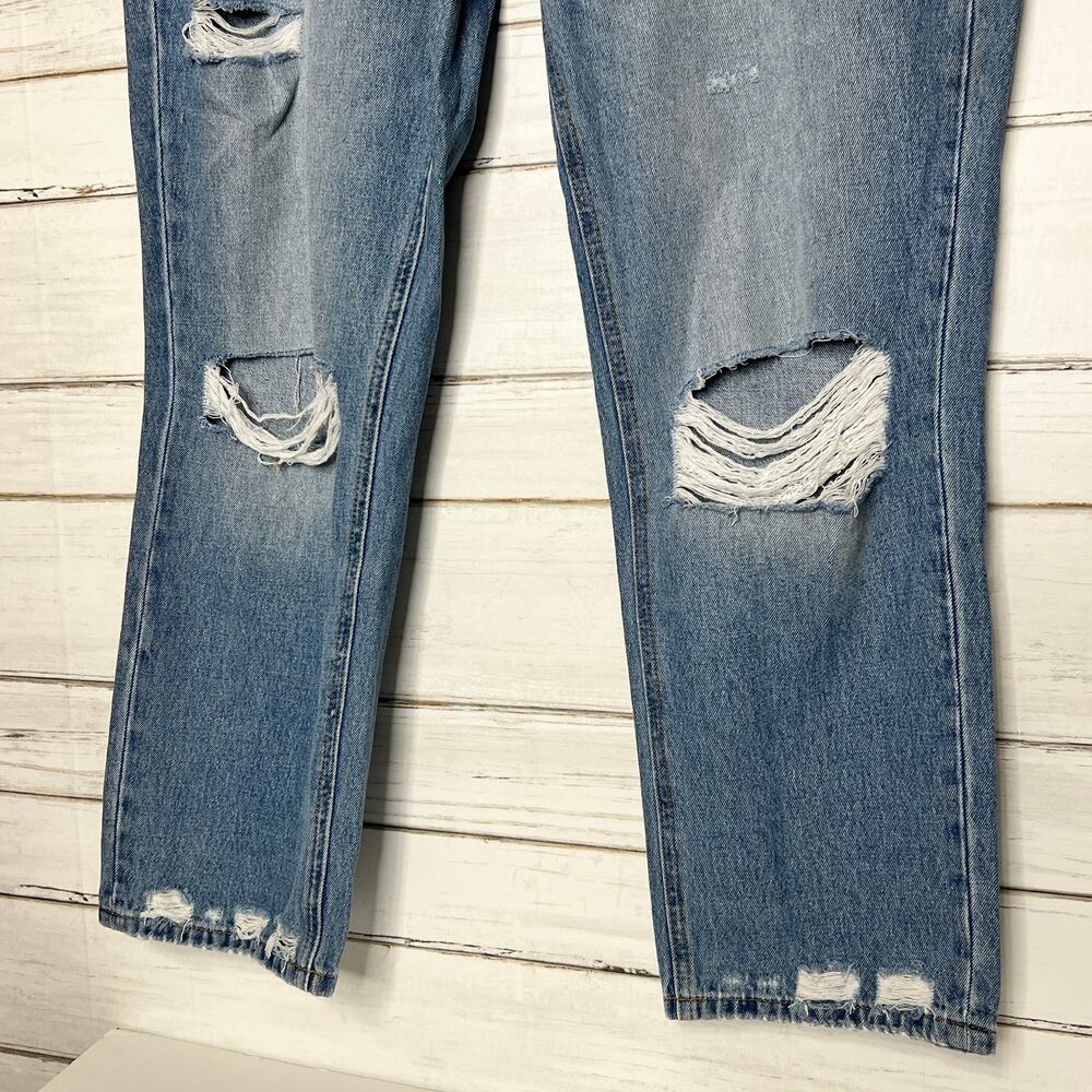 Altar’d State Vervet Cropped Distressed Denim Jeans Size 32 - Picture 5 of 12